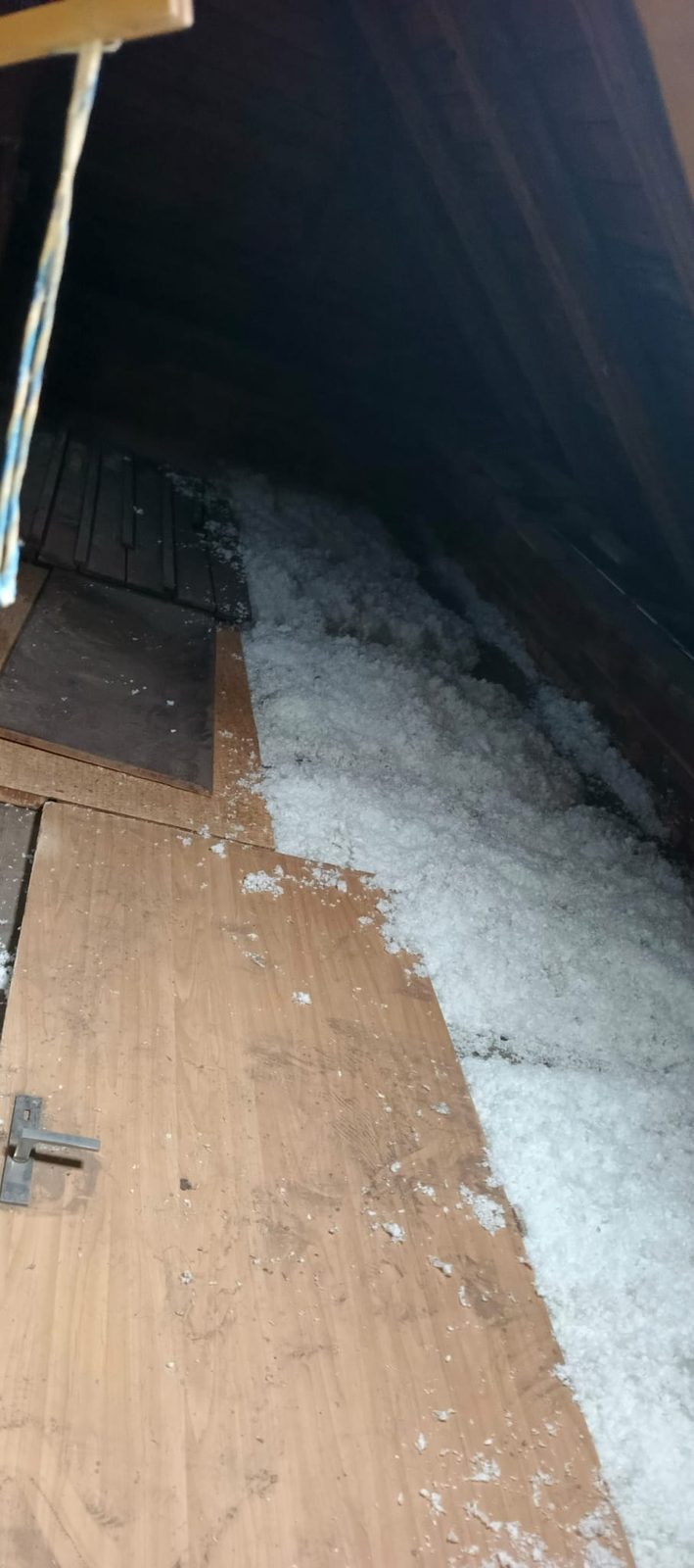 Zateplení rodinného domu foukanou izolací — fotka z realizace 24